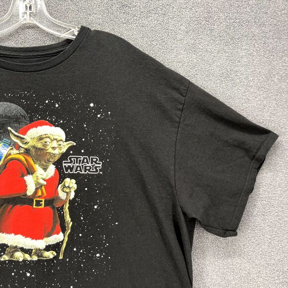 Fifth Sun Star Wars T-Shirt Mens 2XL Black Santa Yoda Christmas‎ - Picture 7 of 14